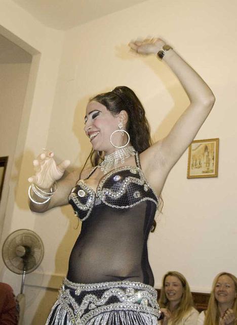 Canadian Hostel Bellydancing IMGP5809.jpg